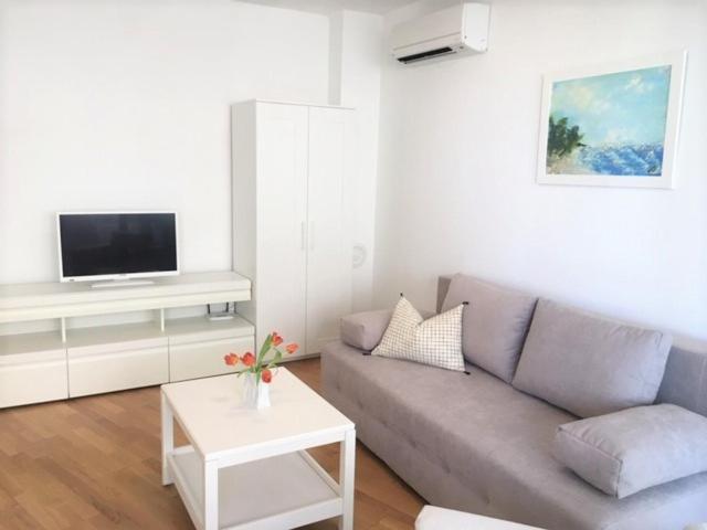 Sunshine Apartment Makarska Exterior photo